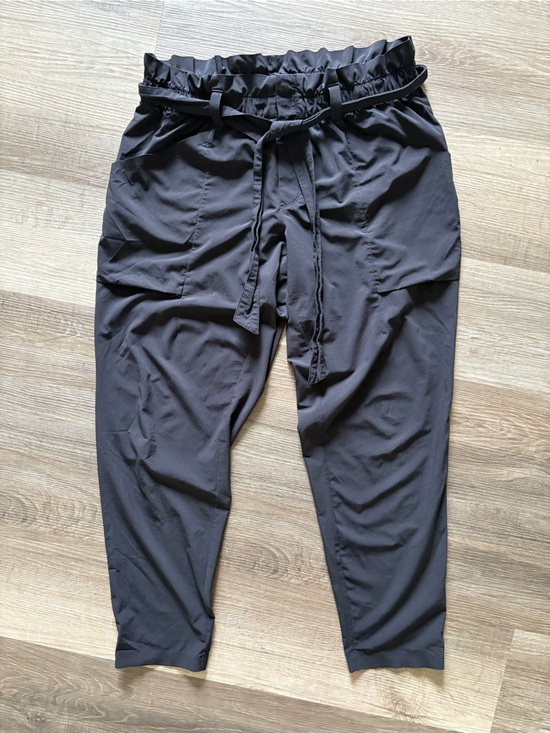Athleta Pants - Athleta Black Paperbag Waist Jogger Pants Womens Size 12 Activewear
